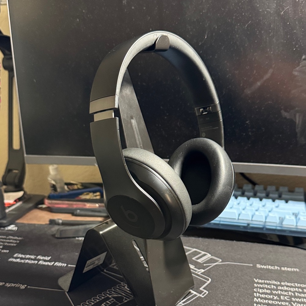 Beats by Dre Over-Ear Headphones - Black